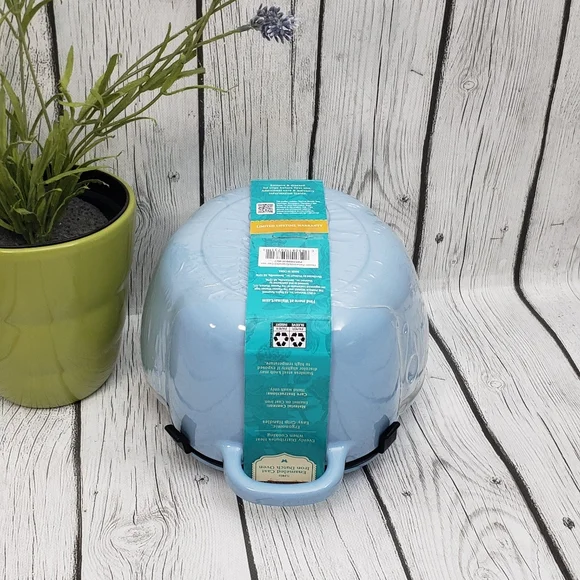 NWT* The Pioneer Woman Blue Flower Qt Enameled Cast Iron Dutch